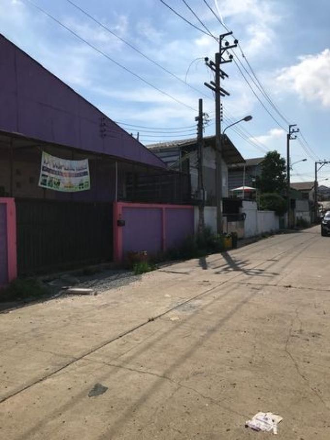 ให้เช่าอาคาร พื้นที่ 400 ตรม โกดังใกล้เซ็นทรัลเวตเกต