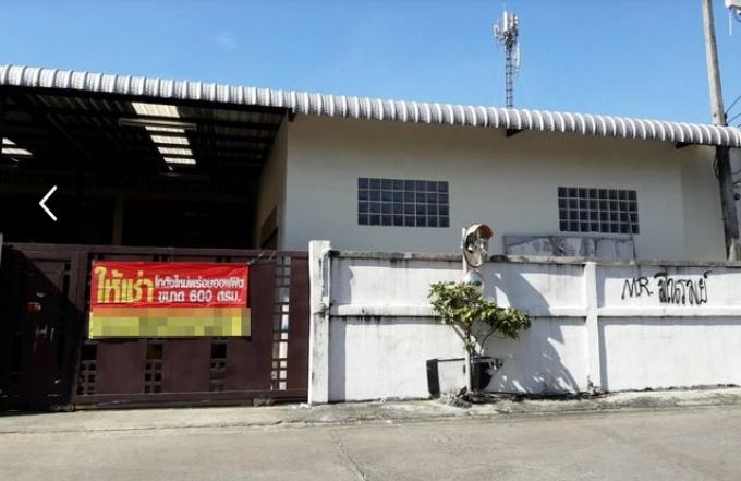 ให้เช่าโกดังพร้อมออฟฟิศ ขนาดพื้นที่ 480 ตรม  ซอยพัฒนาการ