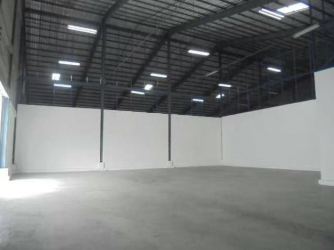 ให้เช่าโกดังแถวกิ่งแก้วซอย 26-28 เนื้อที่ 320 ตรม.