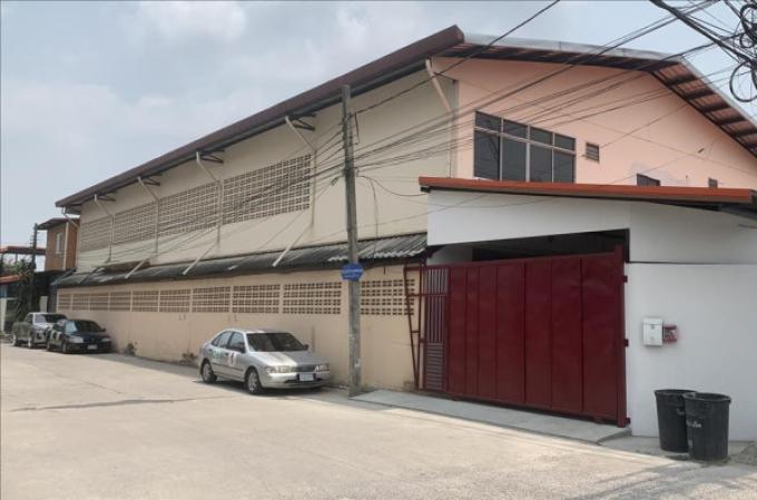 เช่าโกดัง สุขาภิบาล5