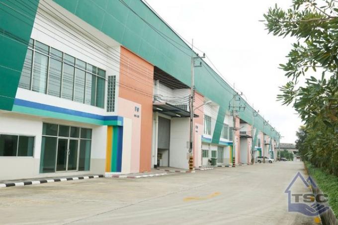 โกดังคลังสินค้าให้เช่า ทำเลดี ใกล้ถนนพระราม 2