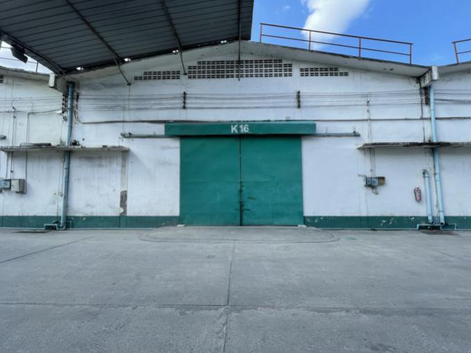 โกดังให้เช่า  ย่านสุขุมวิท ขนาด 800 ตรม