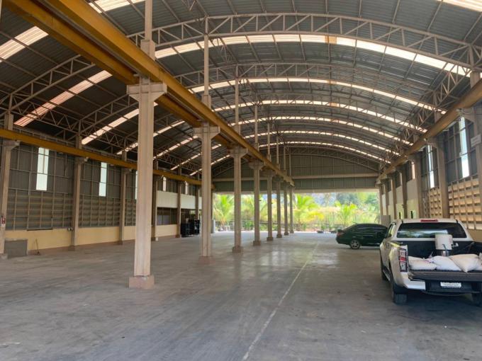 ให้เช่าโรงงาน โกดังคลังสินค้า พร้อมสำนักงาน บนที่ดิน 4-1-80 ไร่  1780 ตรว 7210 ตรม   บริเวณเขาคันทรง ศรีราชา ชลบุรี ภาพที่ 1
