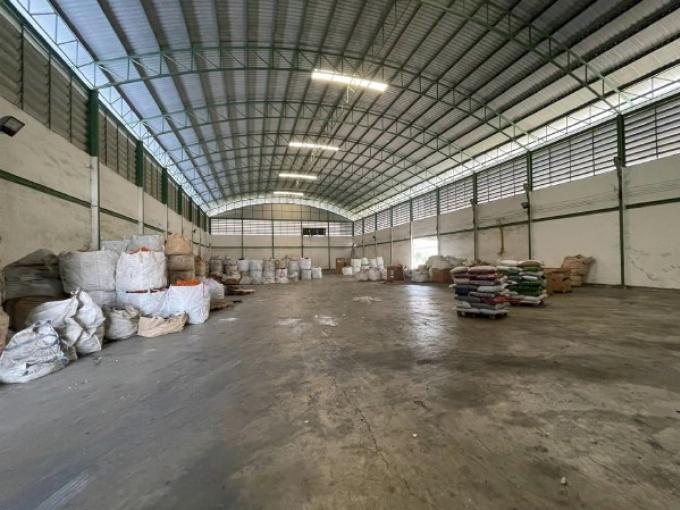 F 3314 ให้เช่าโรงงานโกดังพร้อมอฟฟิศ 2 ชั้น 2 หลัง บนพื้นที่ 6 ไร่  อยู่บริเวณถนนสวนส้ม อำเภอบ้านแพ้ว สมุทรสาคร ภาพที่ 4