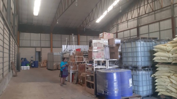 โกดังให้เช่า กิ่งแก้ว พื้นที่ขนาด 300 ตรม.  รถคอนเทนเนอร์ 40 ฟุต เข้าได้ 