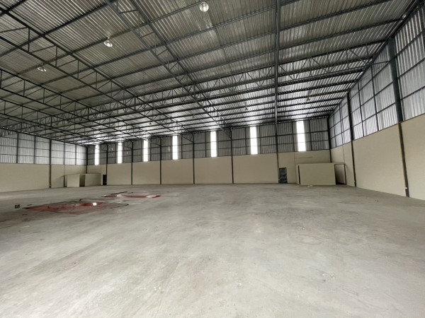 โกดังให้เช่า ใกล้ตลาดหทัยราษฎร์   รถคอนเทนเนอร์เข้าได้สะดวก