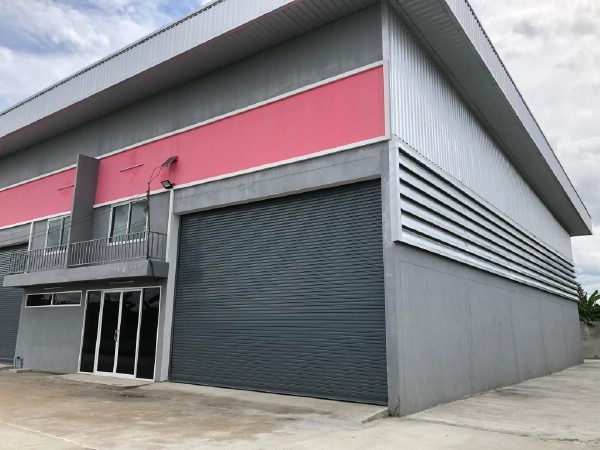 F 4203 ให้เช่าโกดังโรงงานพร้อมออฟฟิศบริเวณไทรน้อยศาลายา พื้นที่ใช้สอย 800 ตารางเมตร  ตำบลหนองเพรางาย อำเภอไทรน้อย  นนทบุรี ทะลุเส้นศาลายาได้ ใกล้เซ็นทรัลเวสต์เกต และรถไฟฟ้า BTS