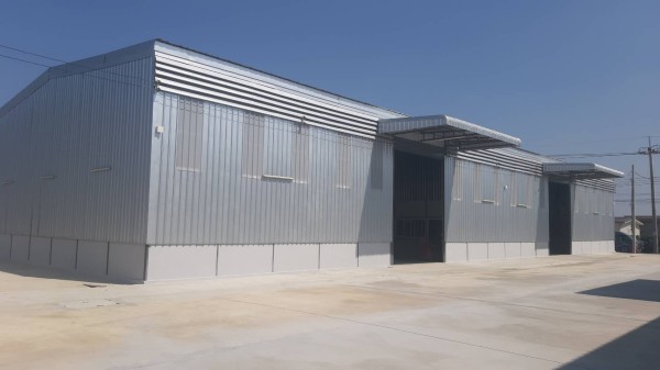 F 4211 โกดังให้เช่า แพรกษา ขนาด 300 ตรม. รถคอนเทนเนอร 40 ฟุตเข้าออกส่งของได้ เมืองสมุทรปราการ จังหวัดสมุทรปราการ