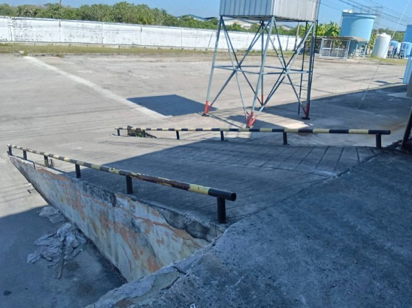 F 4315 ให้เช่าและบริการคลังสินค้าโรงงานราคาถูก ขนาด 2100 ตรม. มีแรมป์2 ประตูหน้าหลัง พื้นที่เขตฟรีโซน Free Zone และคลังสินค้ากม.52 อำเภอบางปะกง ฉะเชิงเทรา ภาพที่ 3