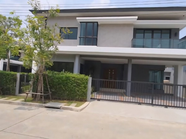 H 2957 ให้เช่าบ้านเดี่ยวย่านไทรม้า ระดับ Luxury Class โครงการ เดอะซิตี้สะพานมหาเจษฎาบดินทรฯ