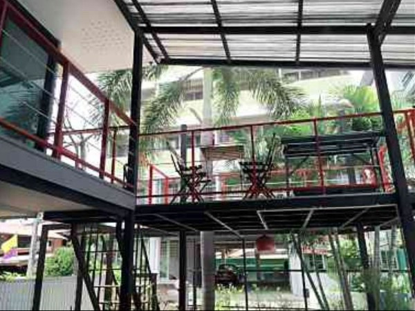 H 2989 ขายหรือให้เช่าบ้านโมเดิรนสไตลใกล้รถไฟฟ้าลาดพร้าว83 พื้นที่ใ้ช้สอย 500 ตรม พิกัดซอยลาดพร้าว 83 แขวงคลองเจ้าคุณสิงห เขตวังทองหลาง กรุงเทพฯ ภาพที่ 5