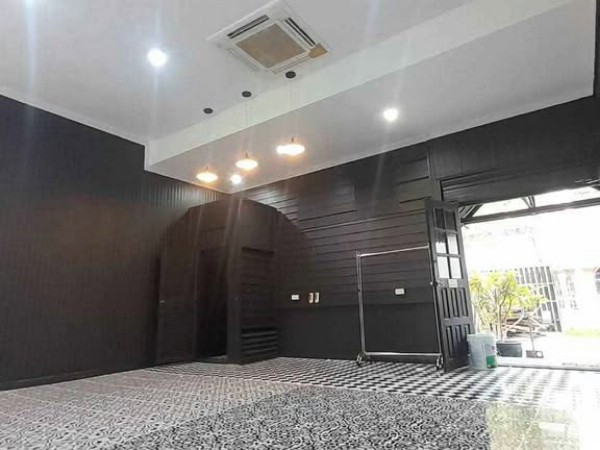 F 3769 ให้เช่าบ้านโกดังพร้อมออฟฟิศใกล้เดอะมอลลบางกะปิ  บนพื้นที่ 54 ตรว  ใกล้รถไฟฟ้าสายสีเหลืองสถานีบางกะปิ โรงพยาบางเวชธานี ภาพที่ 2