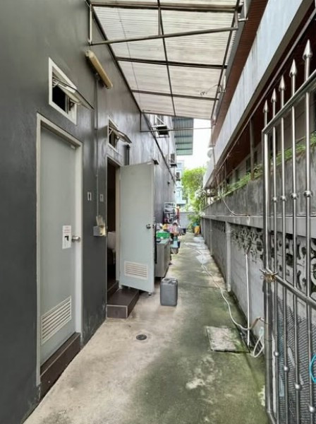 F 4871 ให้เช่าโกดังพร้อมสำนักงานย่านซอยพัฒนาการ 38  พื้นที่ใช้สอย 420 ตรม พิกัดถนนพัฒนาการ เขตสวนหลวง กรุงเทพฯ ภาพที่ 7