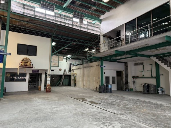 F 4873 ให้เช่าอาคารโกดังพร้อมออฟฟิศบริเวณสี่แยกบ้านแขก บนที่ดิน126 ตรว พิกัดถนนอิสรภาพ แขวงสมเด็จเจ้าพระยา เขตคลองสาน กรุงเทพฯ