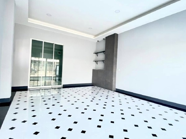 F 4879 ให้เช่าโรงงานพร้อมออฟฟิศสร้างเสร็จใหม่ย่านบางบัวทอง ขนาด 277 ตรม  บนเนื้อที่ 80 ตรวพิกัดซอยสนเพชร อำเภอบางบัวทอง  นนทบุรี ภาพที่ 2