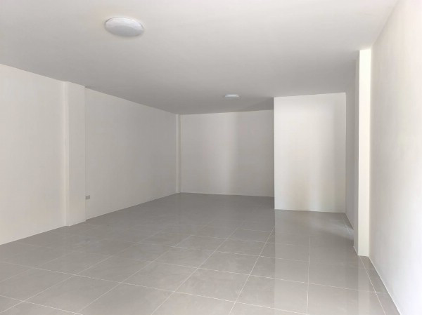 F 4882 ให้เช่าโกดังโรงงานพร้อมออฟฟิศสร้างใหม่ย่านคลองหลวงคลอง1 พื้นที่ 5375 ตรม พิกัดตำบลคลองหนึ่ง อำเภอคลองหลวง จังหวัดปทุมธานี ใกล้ตลาดไท ภาพที่ 5