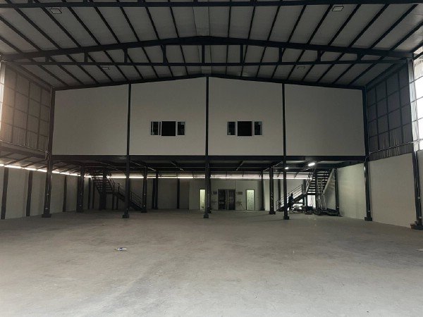 F 5094 โกดังให้เช่าย่านถนนพัฒนาการ พื้นที่ใช้สอย 904 ตรม พิกัดถนนพัฒนาการ 97 แขวงประเวศ เขตประเวศ กรุงเทพฯ