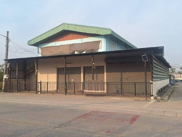 F 5107 ให้เช่าโกดังคลังสินค้าโรงงานพร้อมออฟฟิศ ใช้สอย 300 ตรม ทำเลดีติดถนนหลักบริเวณคลองข่อย ปากเกร็ด นนทบุรี ใกล้ถนน 345 และวงแหวนตะวันตก