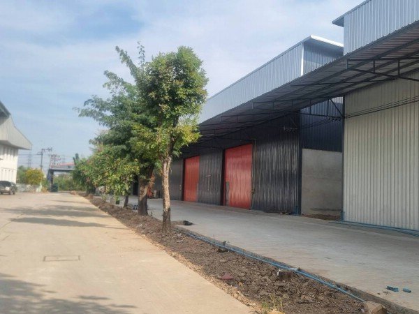 F 4433 ให้เช่าโกดังโรงงานลำลูกกาสร้างใหม่ย่านลำลูกกา พื้นที่สีม่วง ขนาด 397 455 700 900 ตรม บริเวณคลอง4 อำเภอลำลูกกา ปทุมธานี