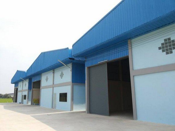 F 0518 ให้เช่าโกดังโรงงานพร้อมออฟฟิศย่านลาดหลุมแก้ว ขนาด 300 500 ตรม พิกัดอำเภอลาดหลุมแก้ว ปทุมธานี ทำเลดีติดถนนเส้น บางบัวทองบางปะอิน