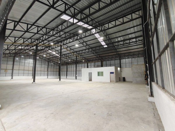 F 5128 ให้เช่าโกดังพร้อมออฟฟิศสร้างใหม่ย่านหทัยราษฏร ขนาด 600 ตรม พิกัดถนนหทัยราษฏร แขวงสามวาตะวันตก เขตคลองสามวา กรุงเทพฯ