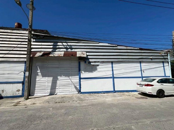 F 5140 ให้เช่าโรงงานโกดังย่านเทศบาลบางปู พื้นที่ 280 ตรม พิกัดตำบลบางปู อำเภอเมืองสมุทรปราการ โกดังสภาพใหม่พื้นที่กว้างขวาง สภาพพร้อมเข้าอยู่ทันที