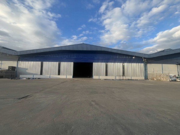 F 5144 ให้เช่าโรงงานโกดังพร้อมออฟฟิศย่านบ้านบึง ขนาด 3500 ตรม บริเวณตำบลมาบไผ่ อำเภอบ้านบึง ชลบุรี รถขนาดใหญ่เข้าออกสะดวก