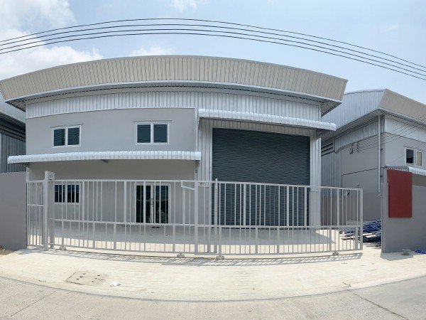 F 5179 ให้เช่าโรงงานโกดังพร้อมออฟฟิศสร้างใหม่ย่านแพรกษาใหม่ พื้นที่ใช้สอย 450 ตรม  พิกัดตำบลแพรกษาใหม่ อำเภอเมืองสมุทรปราการ สมุทรปราการ